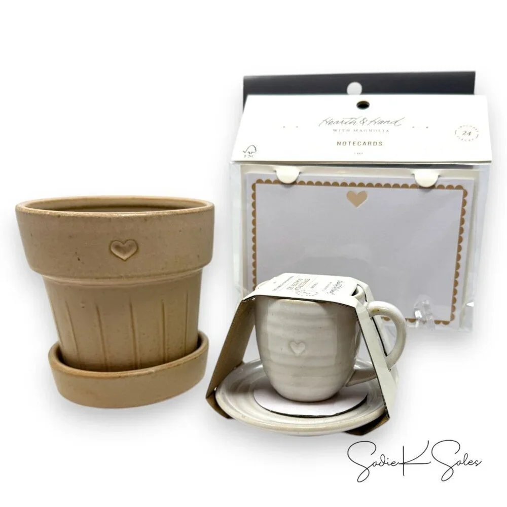 Hearth & Hand Magnolia 24ct Valentine's Day‎ Embossed Heart Blank Greeting Cards